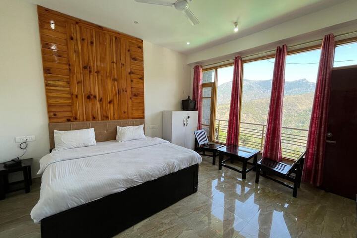 Room 5 of 21