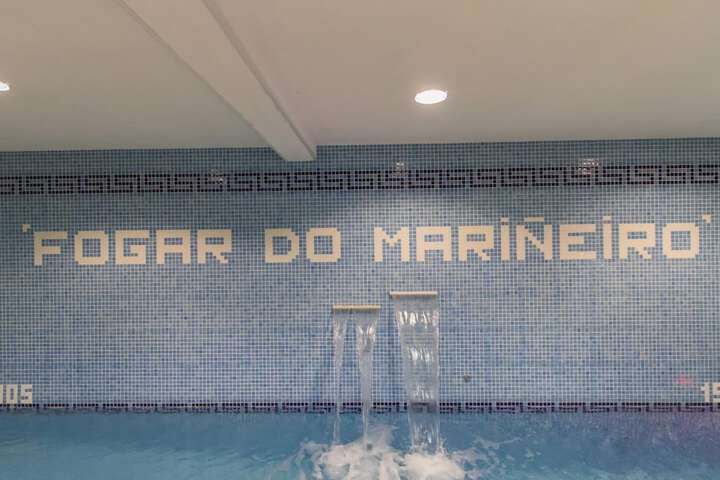 Hotel with Pool