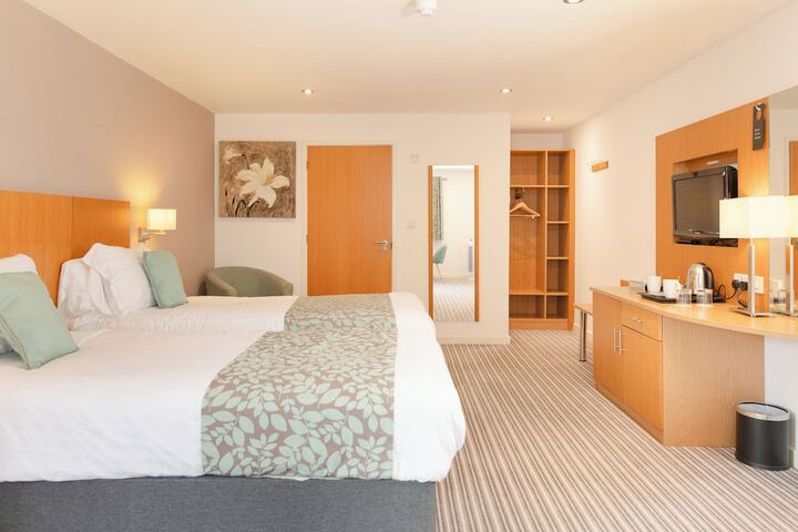Room 15 of 52