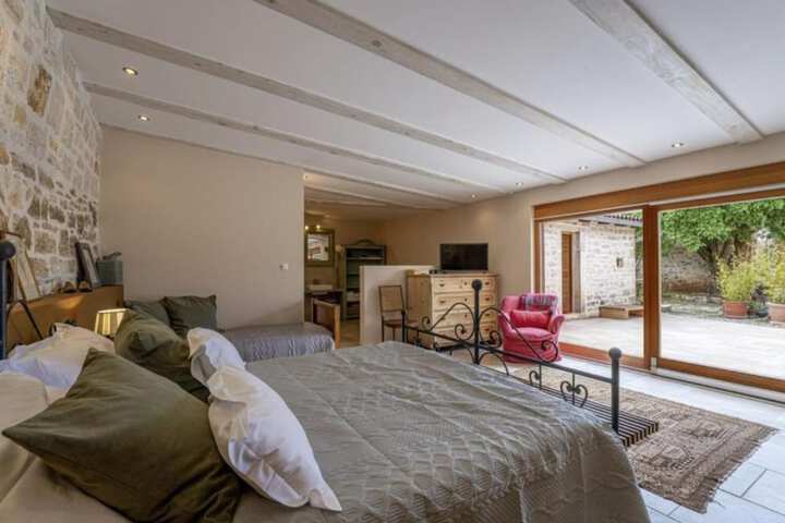 Room 3 of 45