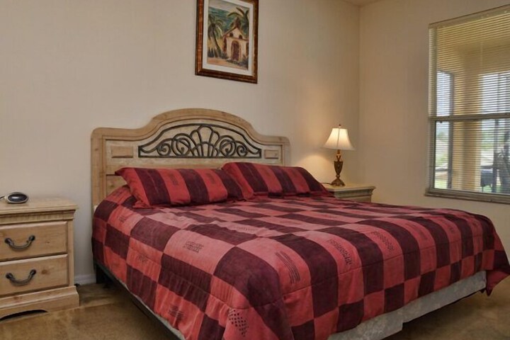 Room 3 of 16