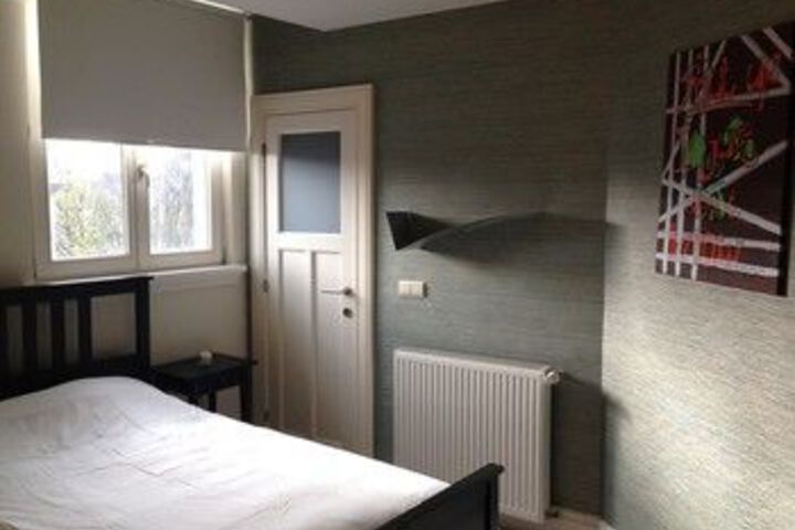 Room 70 of 168
