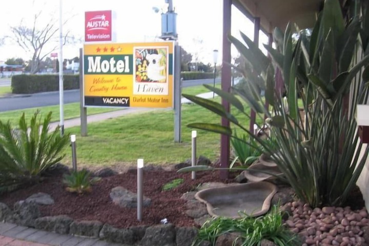 Darlot Motor Inn in Horsham