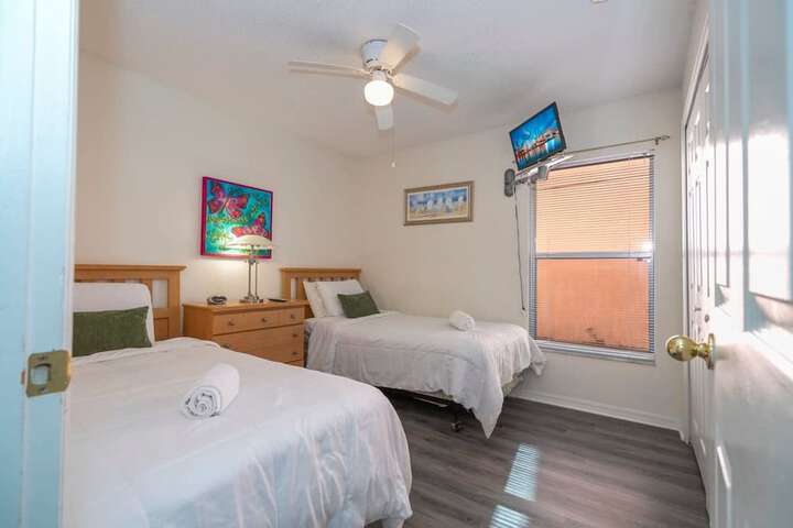 Room 32 of 51