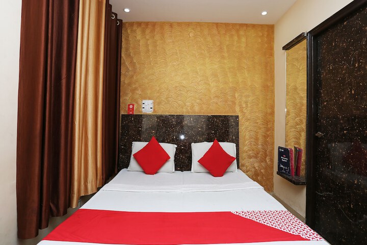 Room 18 of 32