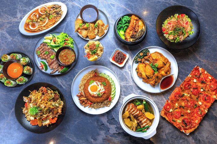 Dining 58 of 109