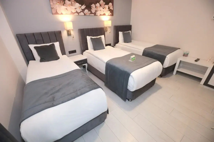 Room 2 of 11