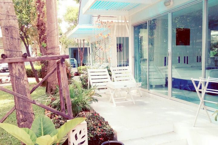 Room 5 of 52