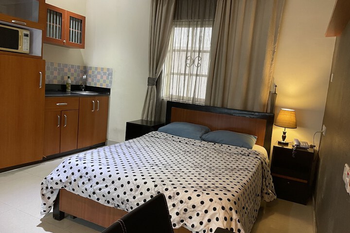 Room 24 of 288