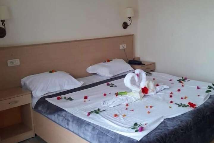Room 9 of 46