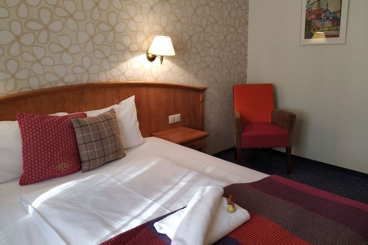 Room 12 of 70