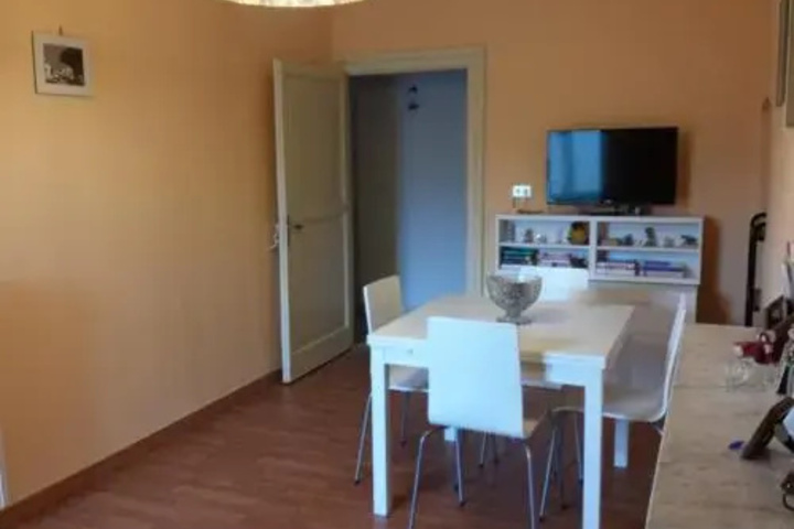 Room 3 of 10