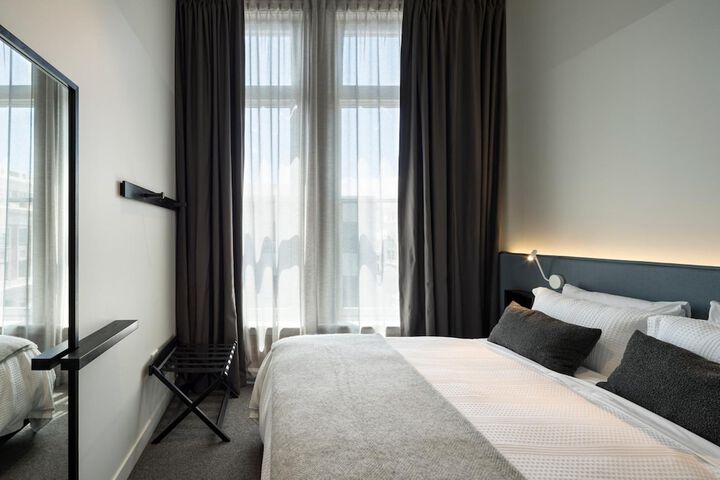 Room 18 of 60