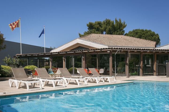 Pool 58 of 134