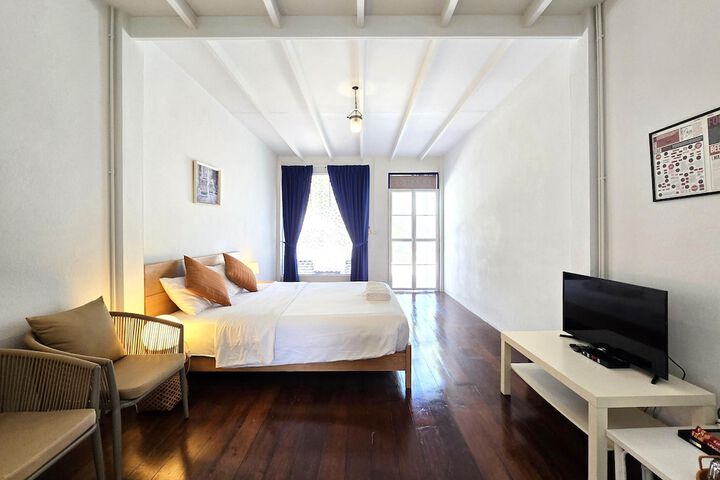 Room 15 of 53