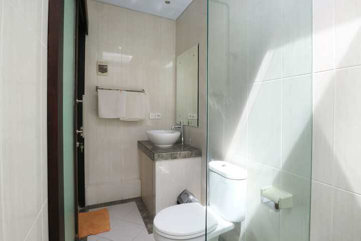 Bathroom Interior Photo