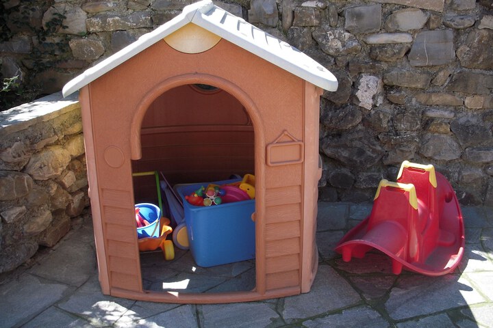 Children's play area - outdoor