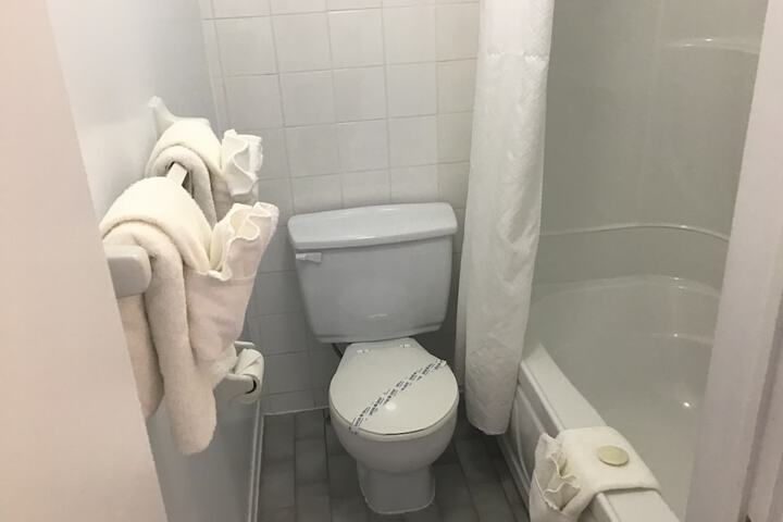 Room 12 of 15