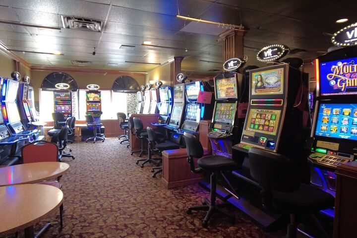 Entertainment 37 of 58