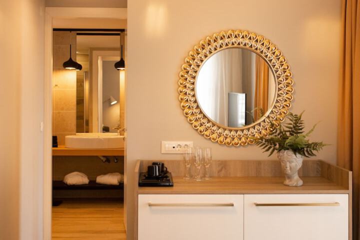 Room 21 of 72
