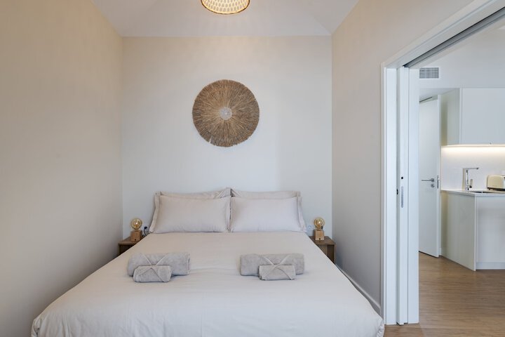 Room 8 of 44