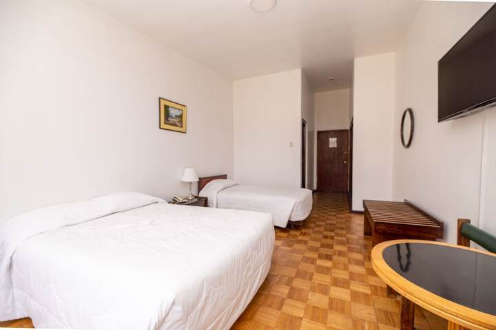 Room 8 of 15