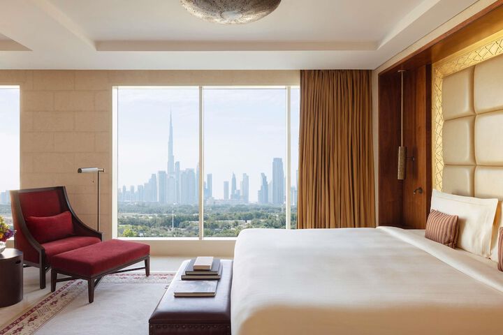 Room 52 of 169