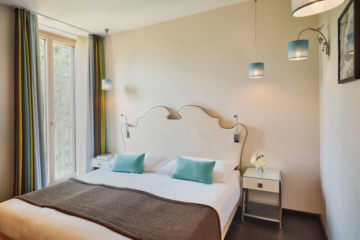 Room 15 of 70