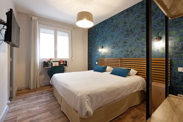 Room 9 of 60