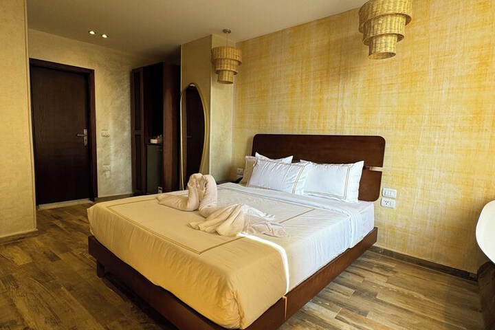 Room 15 of 130
