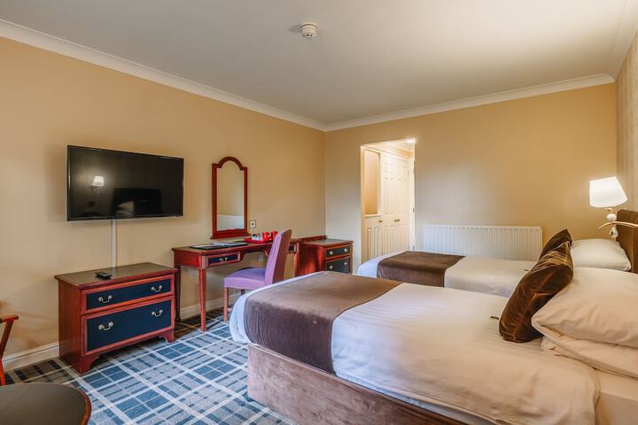 Room 42 of 113
