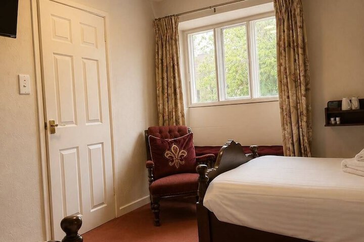 Room 4 of 47