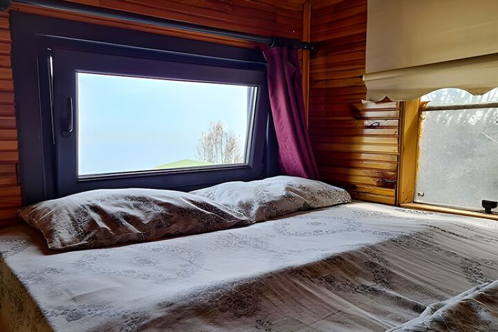 Room 34 of 98