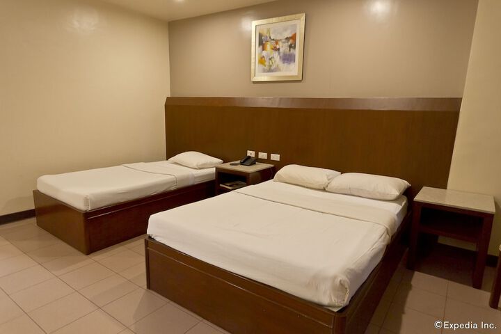 Room 10 of 60
