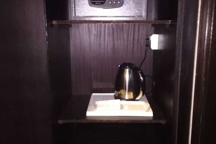 Room 18 of 60