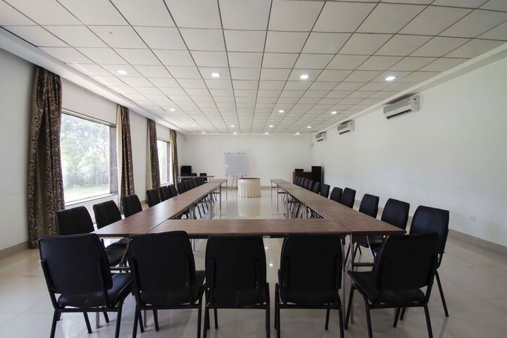 Ballroom/Hall 3 of 39