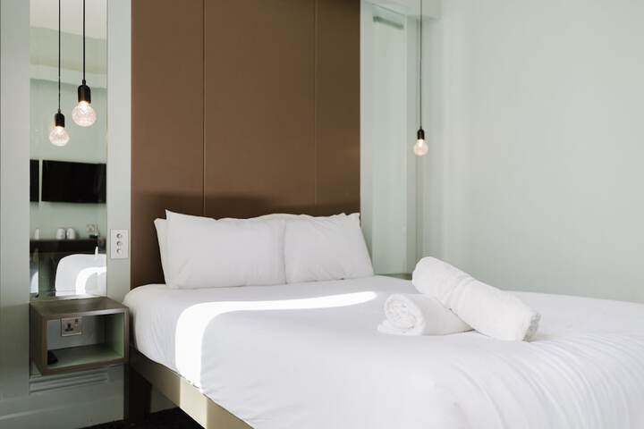 Room 46 of 263