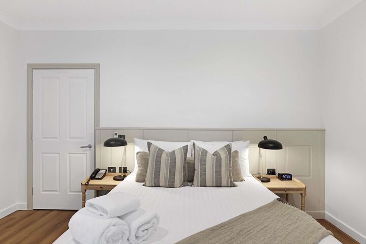 Room 20 of 129