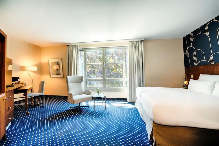 Room 77 of 116