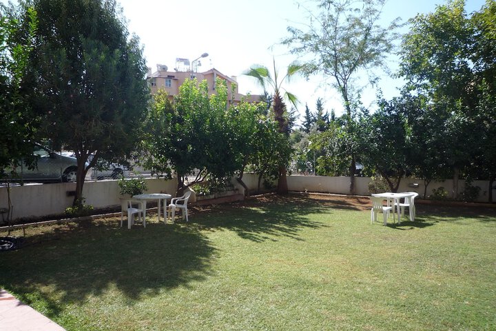 Hotel Exterior 21 of 27