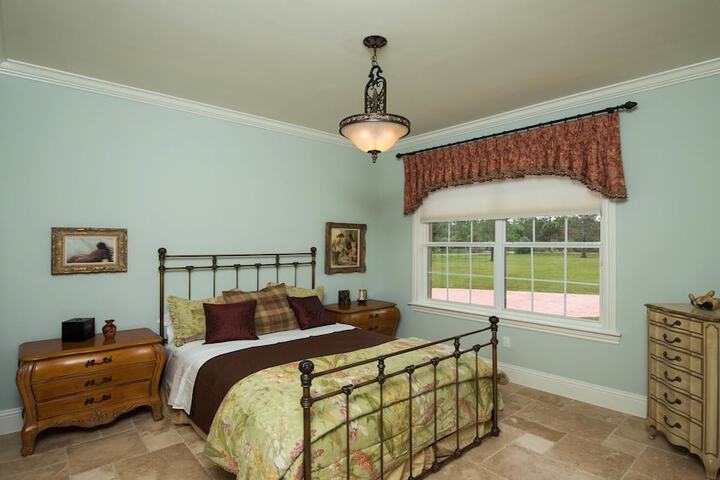 Room 8 of 49