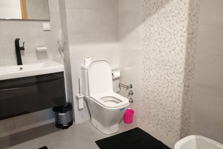 Room 15 of 38