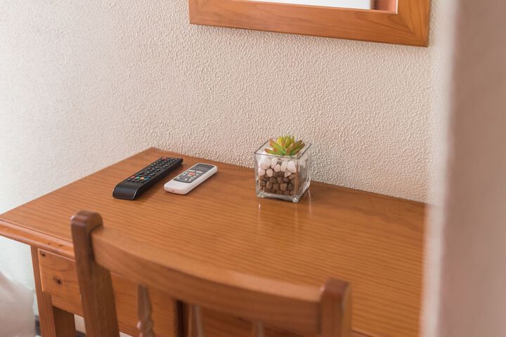 Room 28 of 64