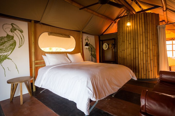 Room 5 of 60