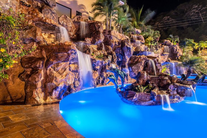 Pool 38 of 66
