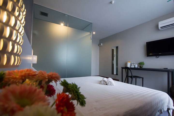 Room 10 of 31