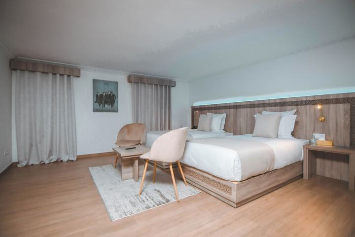 Room 34 of 105