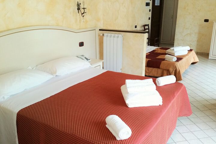 Room 15 of 132