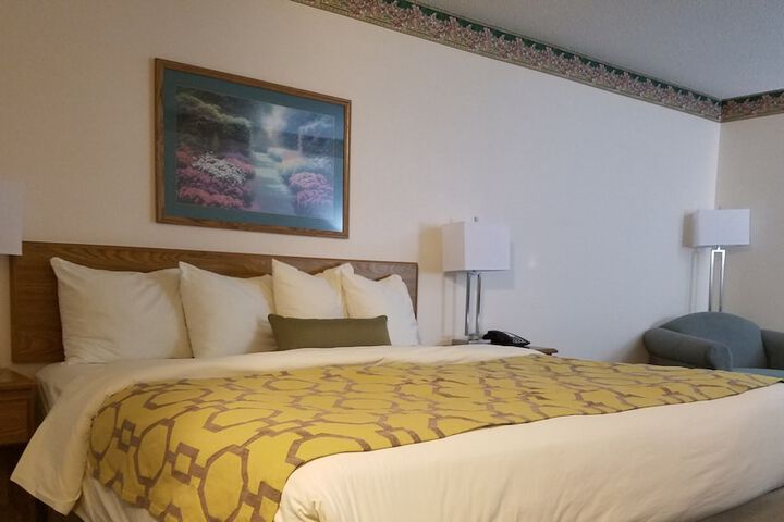 Room 30 of 68