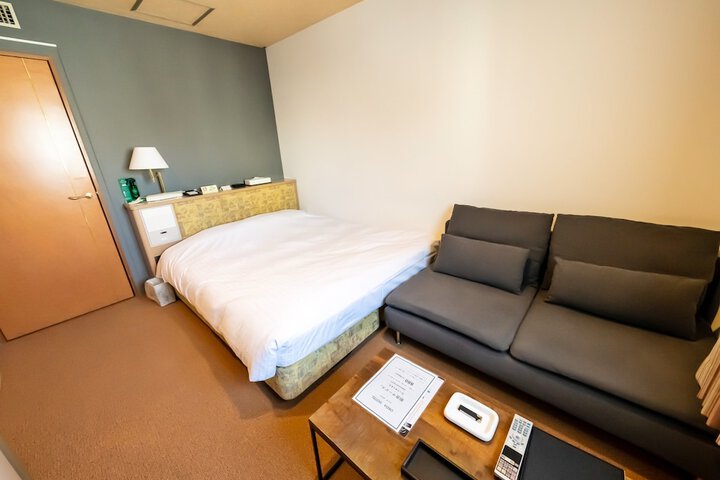 Room 98 of 239